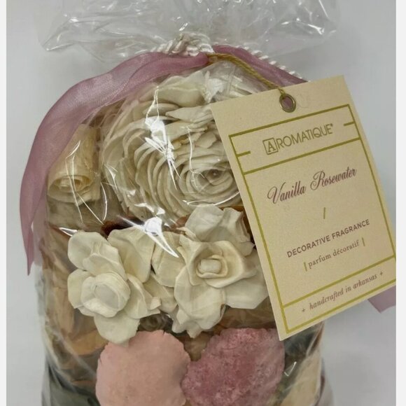 Aromatique Vanilla Rosewater Potpourri Decorative Fragrance 12oz Bag NEW - Picture 1 of 5